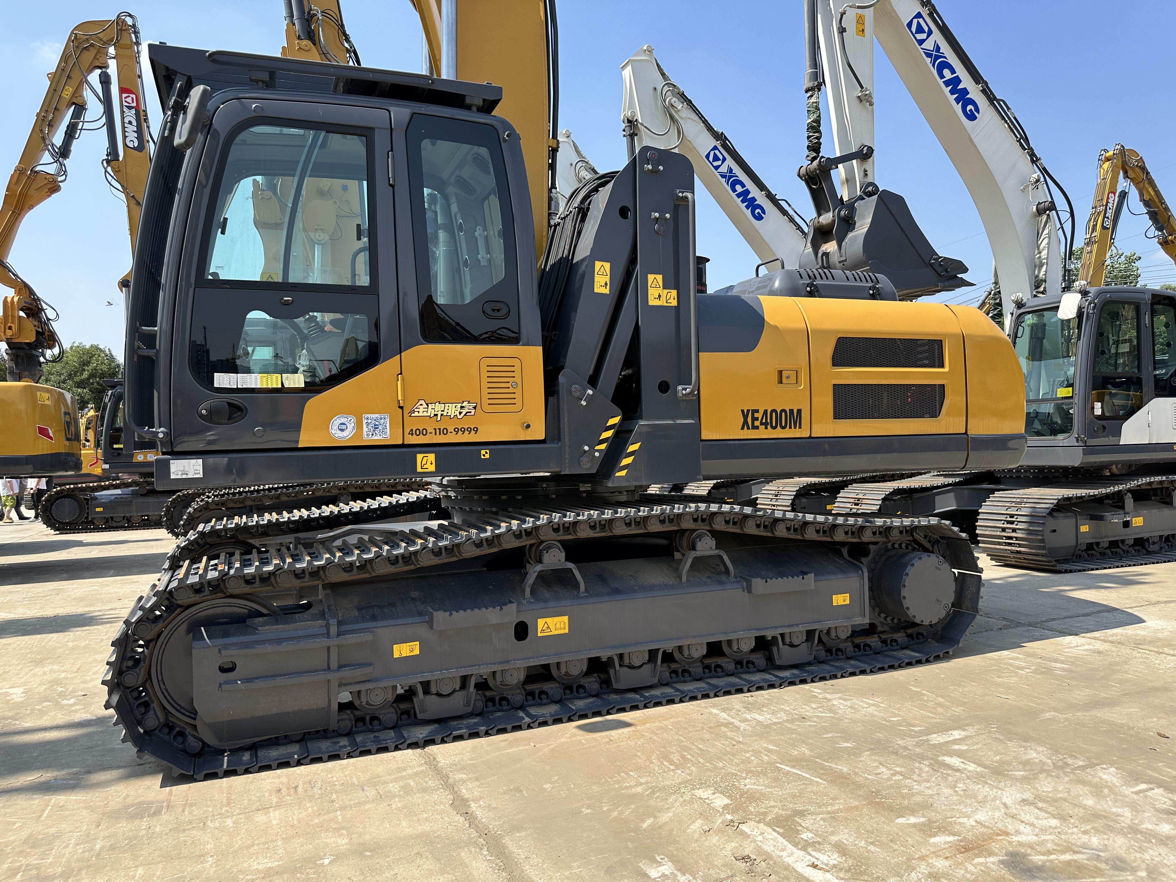 2XCMG Excavator