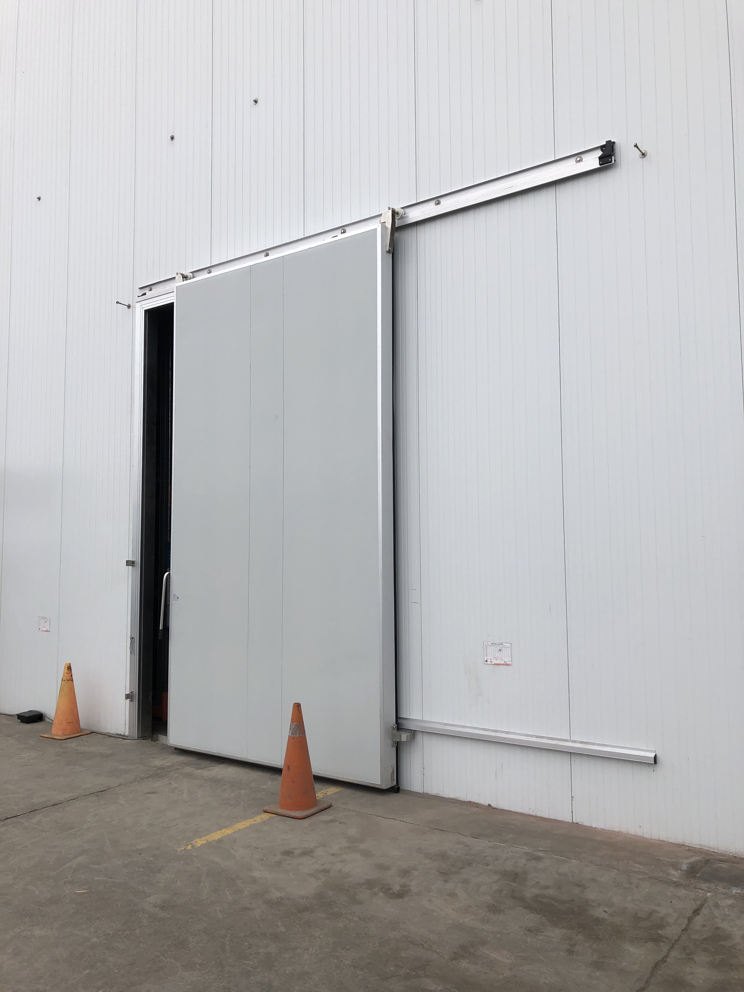 automatic cold room sliding doors