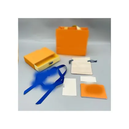 High Quality Lu Van Clover Jewelry Collection: Necklace, Earrings, Bracelet Set in Non-Tarnish Cleef Four Leaf Clover Design