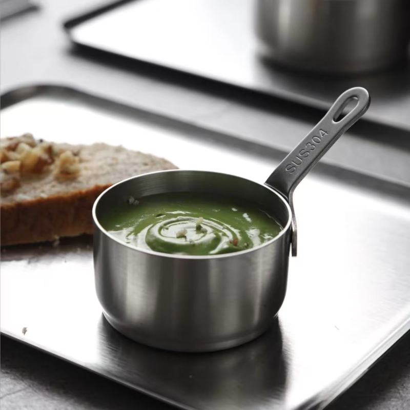 Stainless Steel Kitchenware: Elegance Meets Functionality