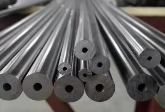 304L Stainless Steel Pipe-Low Carbon Grade