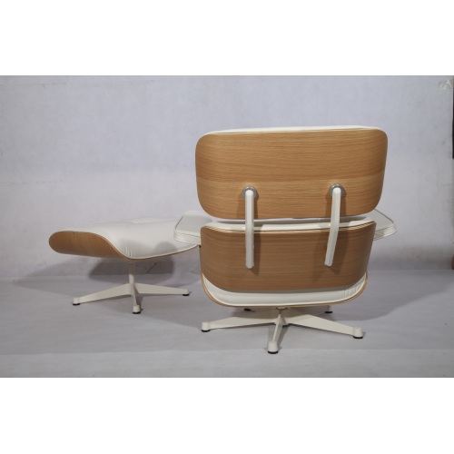 Herman Miller Eames Lounge Chair in Otoman