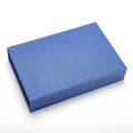 Boîte-cadeau de l&#39;aimant en papier bleu