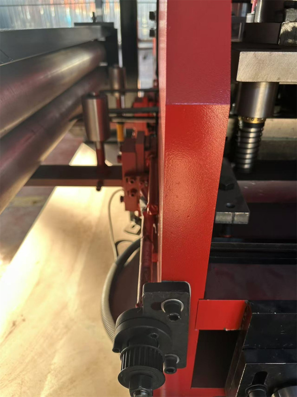 Efficient Yi Ping Cable Tray Punching Solution