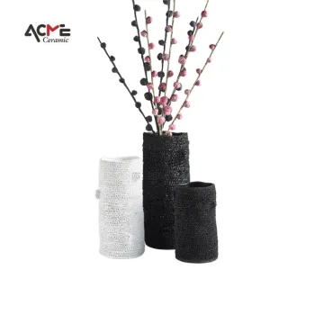Handcrafted Nordic Ceramic Vases, Ornaments & Dry Flower Sets: A Blend of Chinese Vintage Style and Creative Crafts