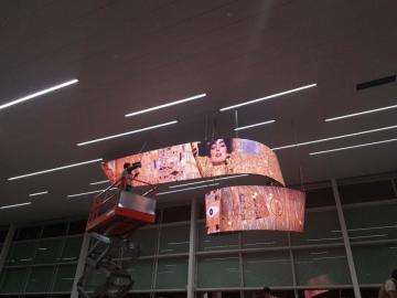 High Definition Full Color Flexible LED Display