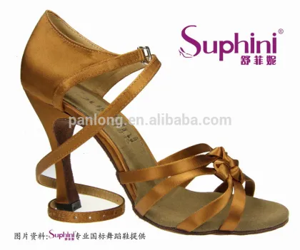 Scarpa da ballo 5 fasce con nodino doppio incrocio in raso flesh tacco 10 cm