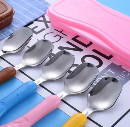 Children's tableware set