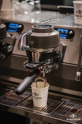 La Marzocco Strada Espresso Coffee Machine with Cappuccino Maker and Automatic Brewing Function