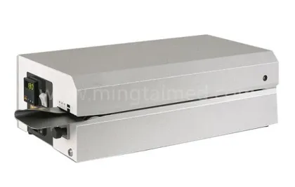 Plastic bag continuous sealing machine