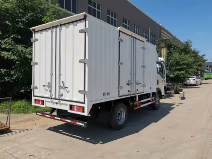 Dongfeng DFAC 4X2 3 Ton Van Truck for Sale at Low Price