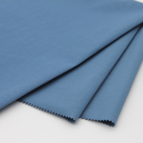 Tissu en nylon recyclé avec laminage pour les vestes en duvet