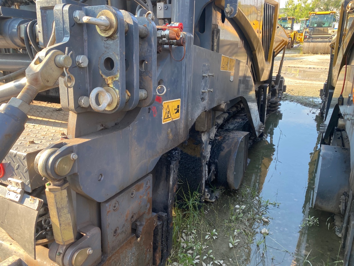 Used XCMG RP1655T paver machine