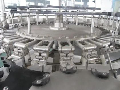 Non-carbonated Drinking Juice Filling Machines With Capping And Clamping Technology