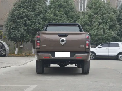 China Made Pickup Truck 2023: 2.0T Manual Gasoline/Diesel 2WD Elite Model
