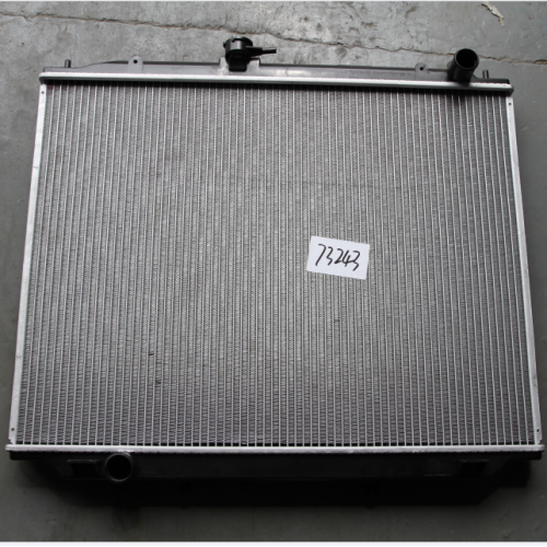 Professional Auto Parts Aluminum Car Radiator for NISSAN TERRANO 02 2.7L MT OEM 21410-7F000