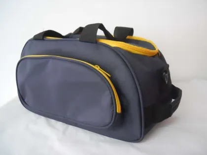 weekend travel bag with shoes compartment