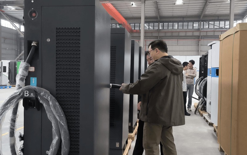 Thai Clients Visit Chongqing Sennan Electric for On-site Inspection, Reach Deep Cooperation Plan