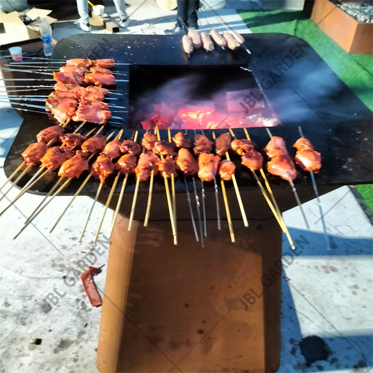 التصميم الحديث Corten Steel Outdoor Wood BBQ