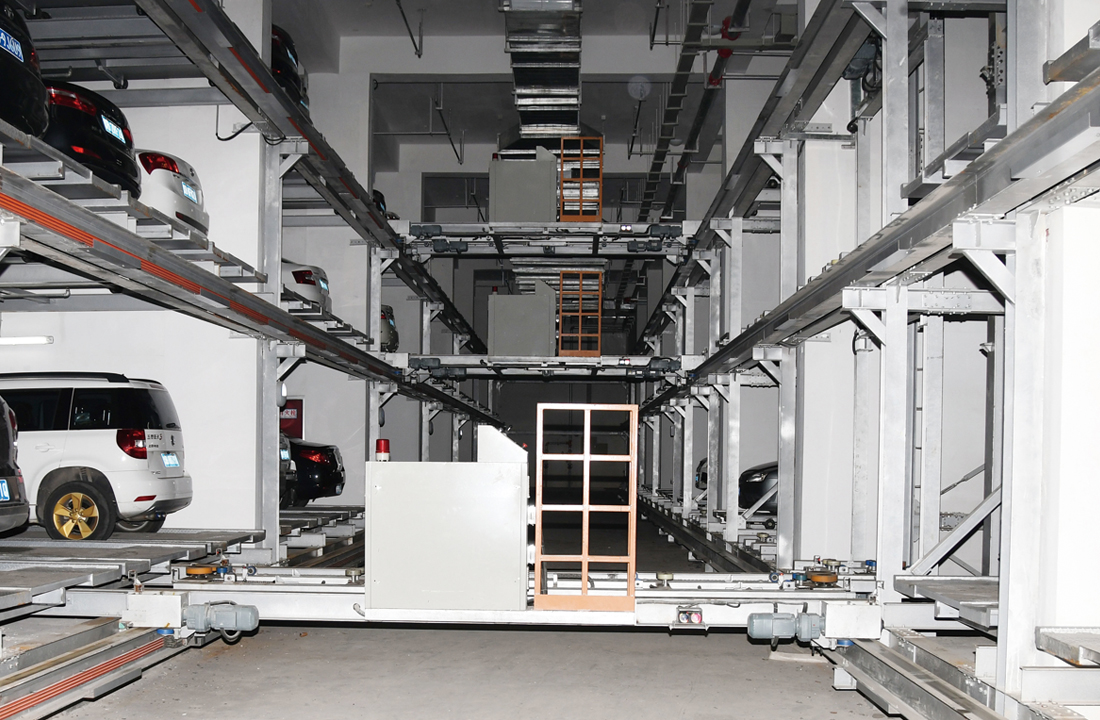 Flat-plate moving automatic parking system