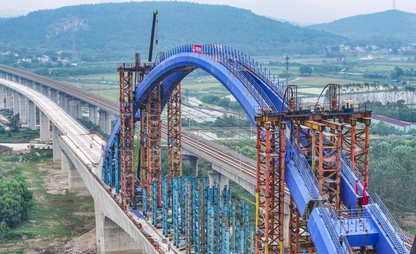 имя по умолчанию default name