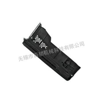 Peças plásticas isolantes para equipamentos elétricos