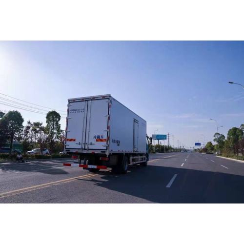 Faw 4x2 freezer box trucks refrigerated truck