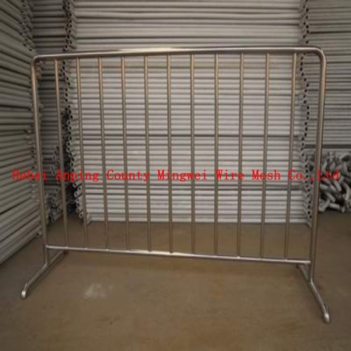 High quality crowd control barrier fence( factory ISO 9001 certificate )