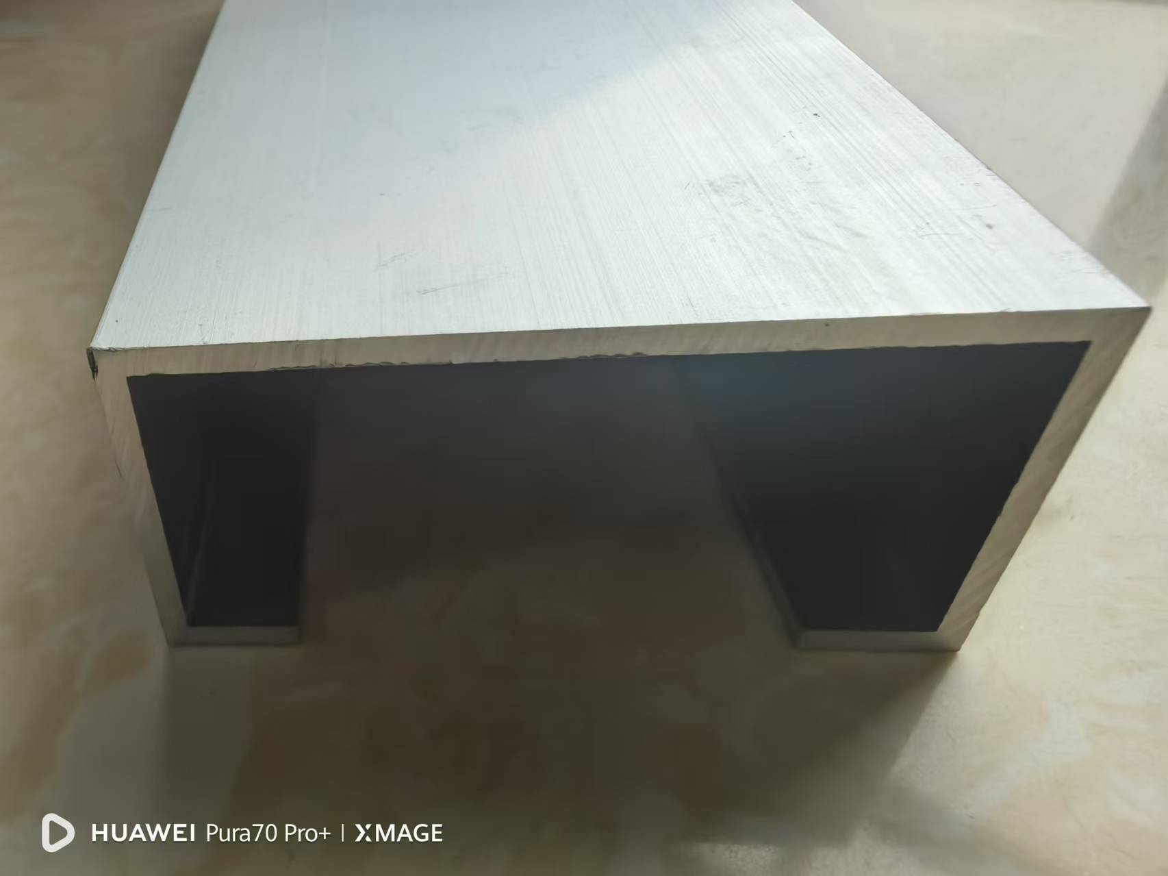 Alimunum alloy anodized C profiles