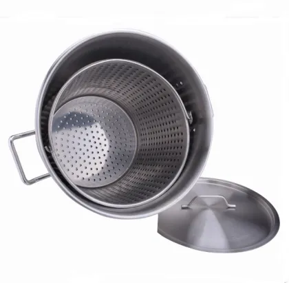Large lobster boiling pot with basket steamer