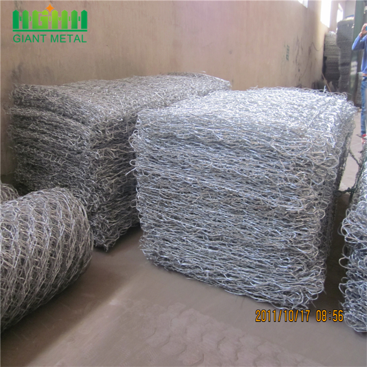 Construction metal wire mesh gabion