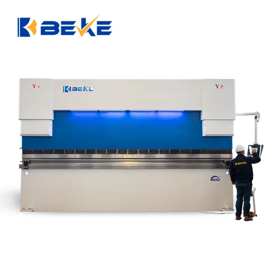 High-Quality Synchronized Sheet Metal Processing: Exploring the Delem DA53T Controlled by a CNC Press Brake