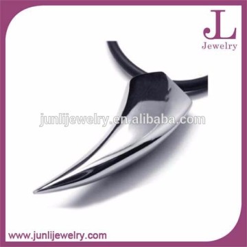 Super Quality Polishing 3D Wolf Tooth Stainless steel Pendant