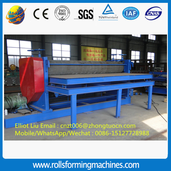 Horizontal round wave roll forming machine