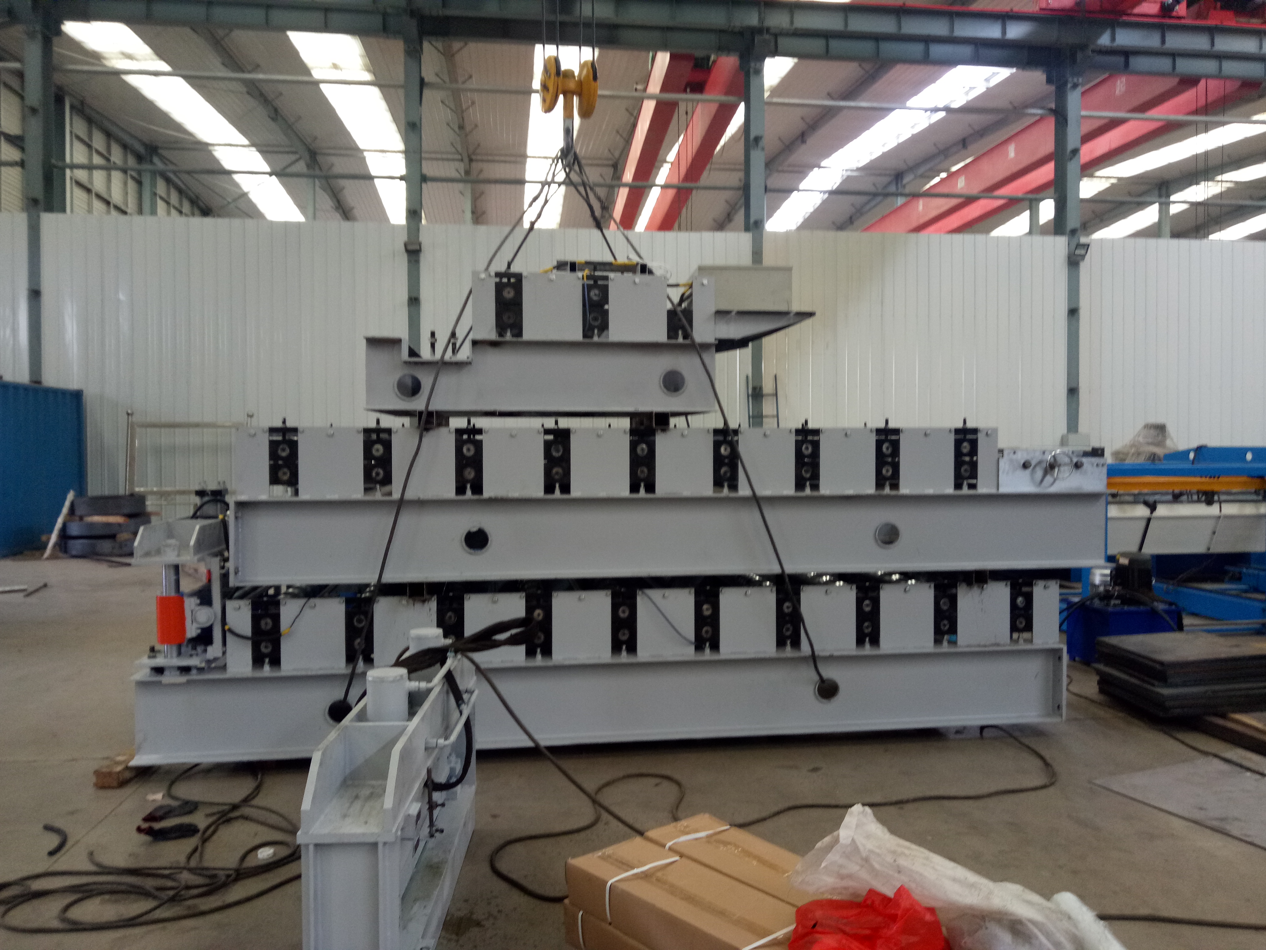 roll forming machine