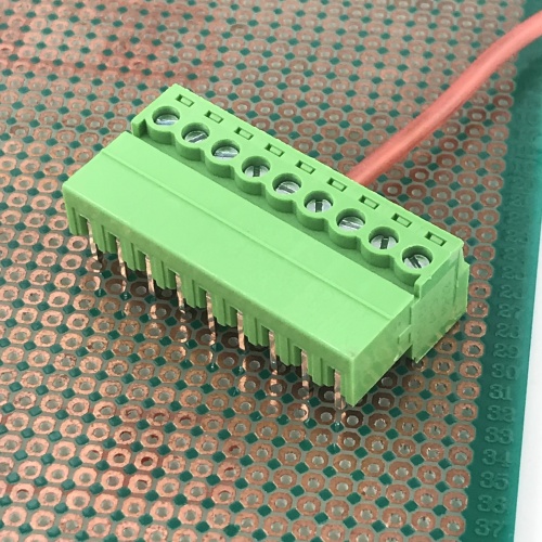 Bloque de terminal de 9 vías de montaje PCB de tono de 3.5 mm