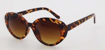 Fashion Women Sunglasses with Plastic Temples