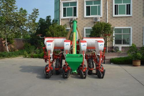 Pneumatic precision 4 rows seeder machine on hot sale