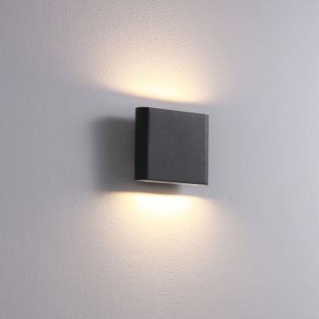 Modern 12W Black Aluminum Wall-Mounted LED Outdoor Light