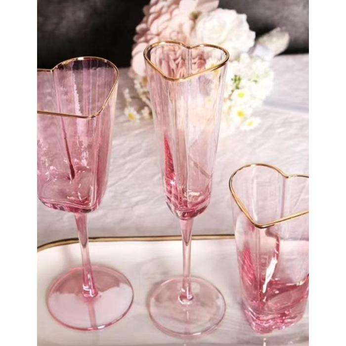 Conjunto de taças de vinho coloridas decorativas