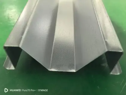 Steel waterproof M shaped channels in BIPV