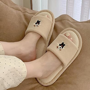 Soft Dwell · Fluffy and Romantic Home Slippers