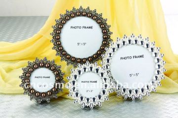 Zinc Alloy-Epoxy Coated-Stones Inseted-Round Photo Frames