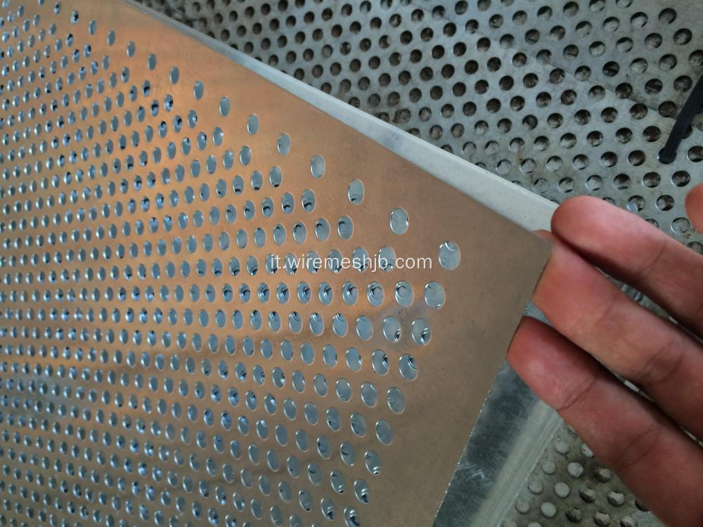 Maglia metallica perforata dell&#39;acciaio inossidabile per la barriera della strada principale