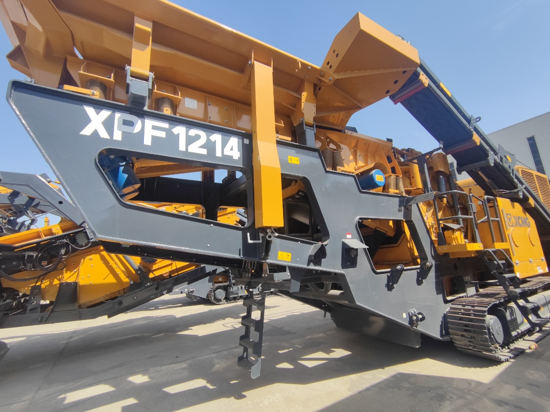 XCMG XPF1214 Mobile Crushing Plant
