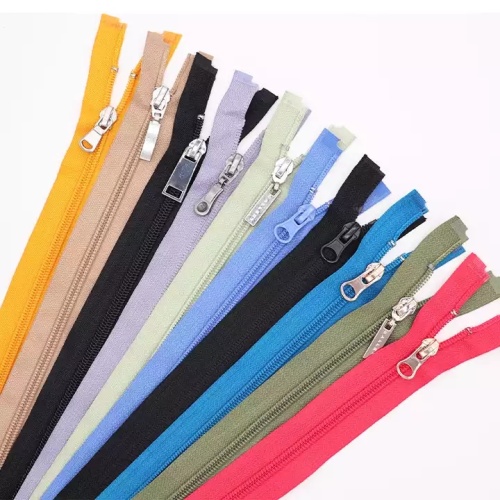 Nylon Coil Zip Custom NO.5 Coil Zipper Nylon Zip For Bags Supplier