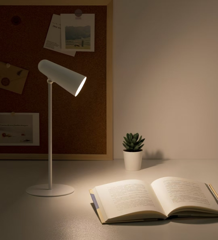 Mi Multi-functional Charging Desk Lamp