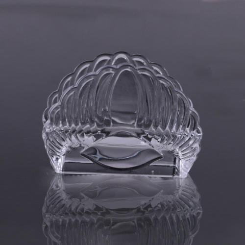 Handgjord vingformad servetthållare i kristallglas
