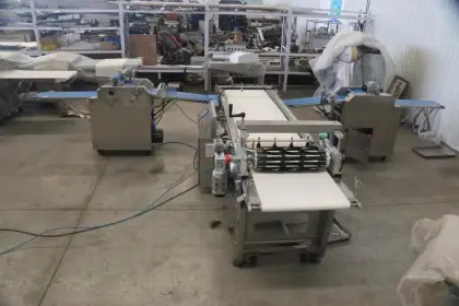 Full-Automatic Croissant Bread Forming and Production Machine: Efficient Croissant Making Line