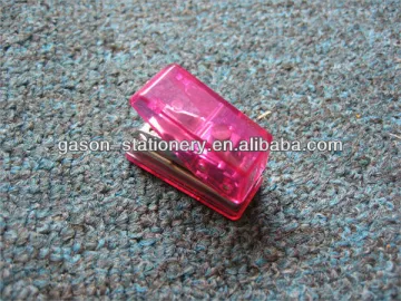 one hole paper punch